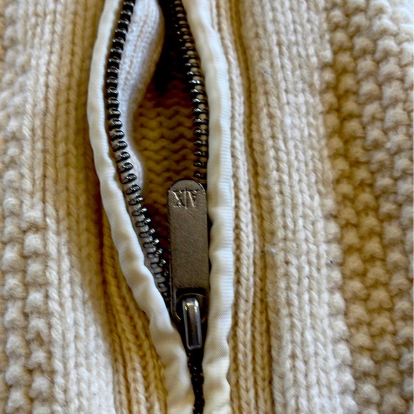 A/X Armani Exchange Sweater (M) - Picture 7 of 9